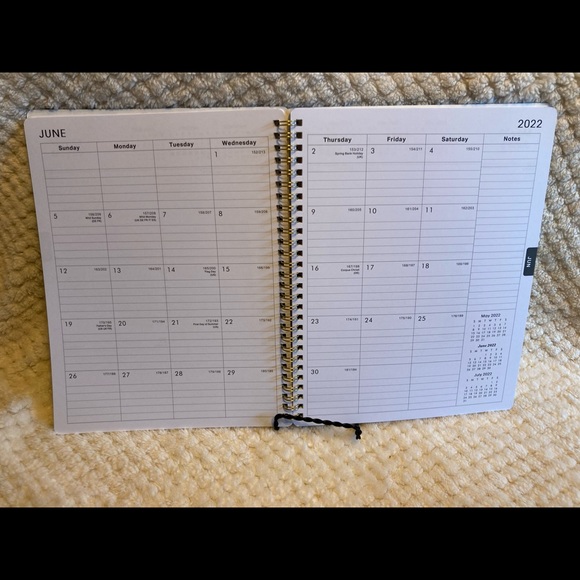 2022 Planner - Picture 3 of 10